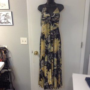 Speechless sz M  dress with spagetti tie straps